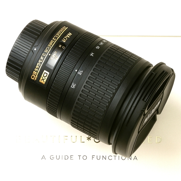 NWOT Nikon AF-S DX NIKKOR 10-24mm f/3.5-4.5G ED Lens with Hood - Picture 2 of 5